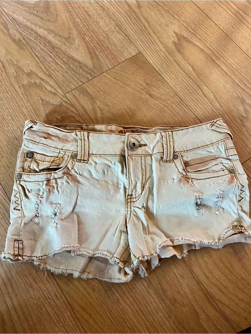 Amethyst Jeans Beige Distressed Denim Shorts